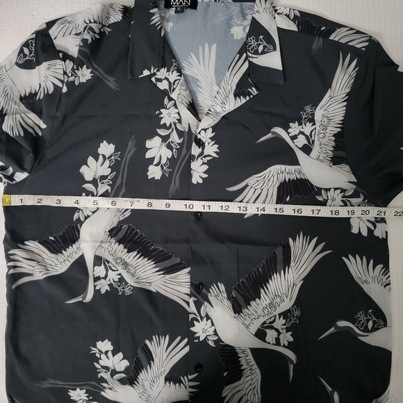 Boohoo Man Muscle Fit Bird Print Shirt - Picture 8 of 8